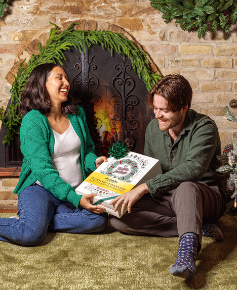 2025 Limited Edition Gourmet Nuts & Snacks Collection – 24 Days of Premium Holiday Countdown Snacks, Featuring Flavored Nuts, Delicious Snacks & More