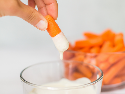 Zesty Horseradish Vegetable Seasoning Carrot Dip